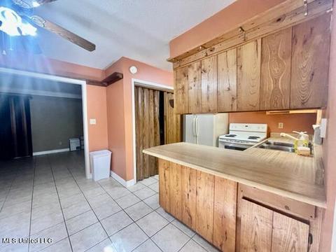 7108 E Central Park Dr, Moss Point, MS 39562 photo 22