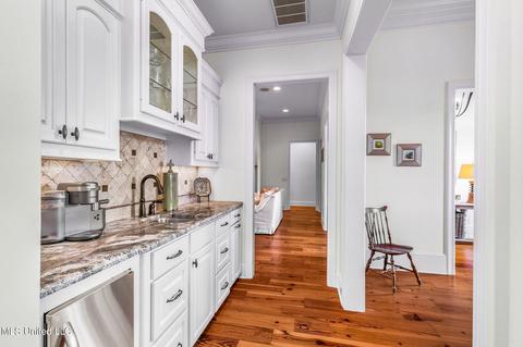 402 Chartrese Dr, Brandon, MS 39047 photo 9