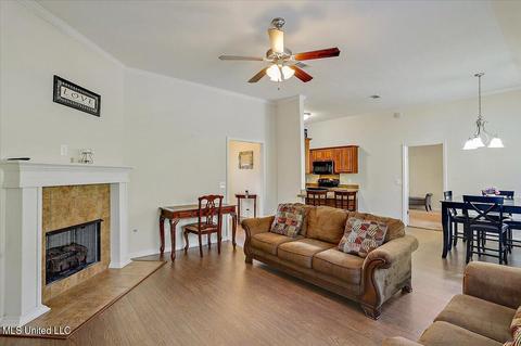 129 Garrett Drive Dr, Terry, MS 39170 photo 6