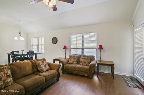 129 Garrett Drive Dr, Terry, MS 39170 photo 8