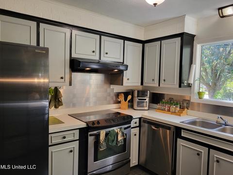 5258 Brookleigh Dr, Byram, MS 39272 photo 9