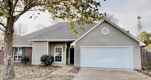 225 Cherry Bark Dr, Brandon, MS 39047 photo 1