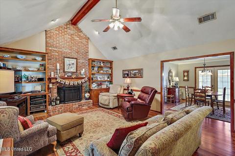 302 Old Spanish Trl, Jackson, MS 39212 photo 4