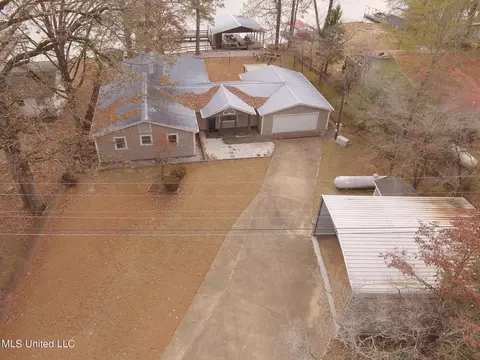1405 Snow Lake Dr, Ashland, MS 38603