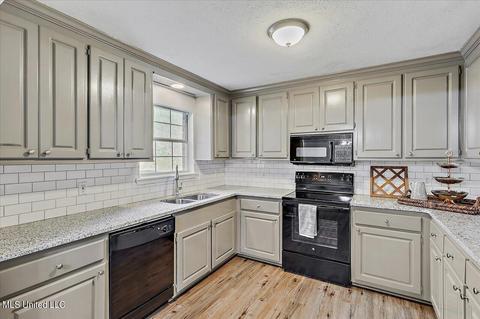 114 Fox Meadow Dr, Brandon, MS 39042 photo 11