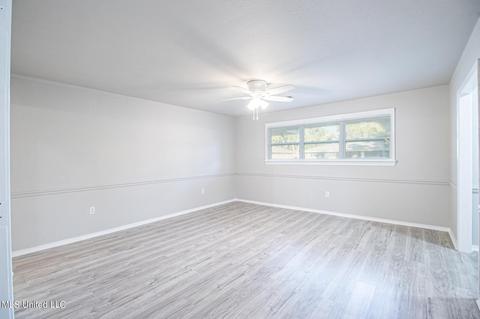 710 S Forest Ave, Long Beach, MS 39560 photo 3