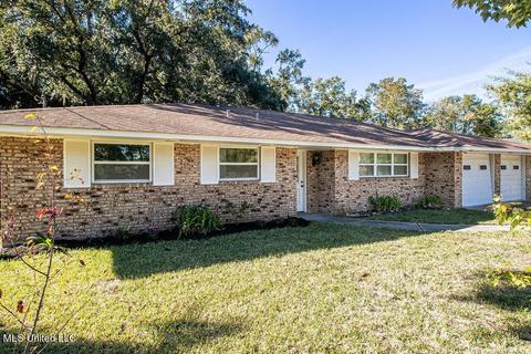 710 S Forest Ave, Long Beach, MS 39560 photo 1