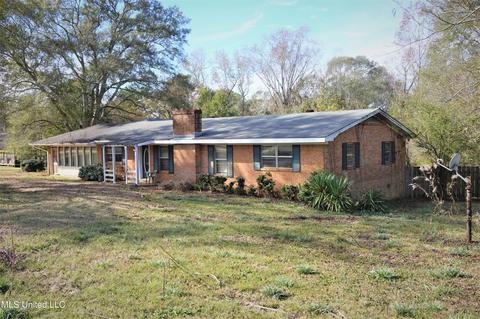 218 Salem Rd, Forest, MS 39074 photo 3