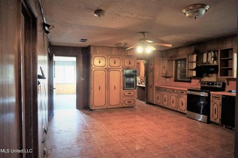 218 Salem Rd, Forest, MS 39074 photo 15