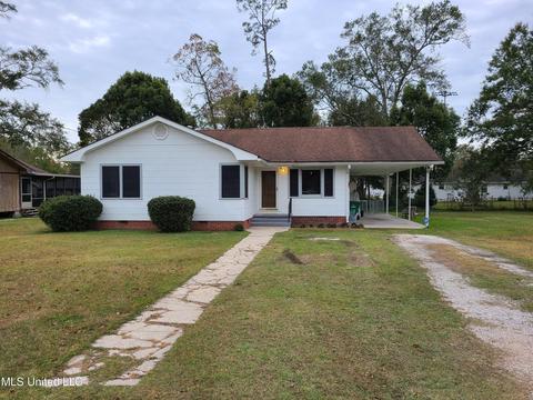 621 Second Ave, Picayune, MS 39466 photo 1