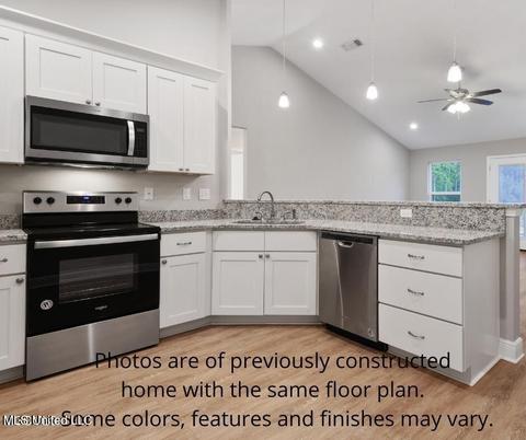 17389 Maplewood Dr, Saucier, MS 39574 photo 5