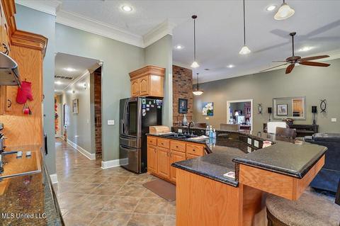 262 Cornerstone Dr, Brandon, MS 39042 photo 9