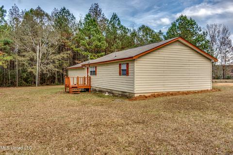 283 Mcnair Springs Rd, Magee, MS 39111 photo 2