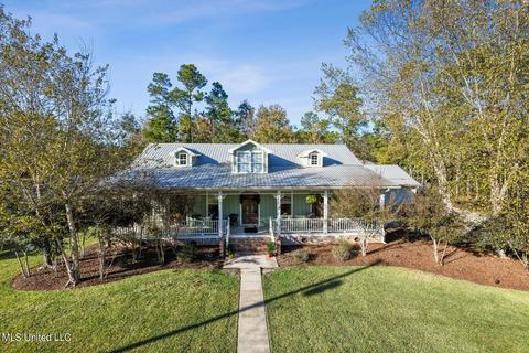 739 Ahi Dr, Diamondhead, MS 39525 photo 1
