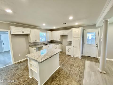 305 Diamond St, Brandon, MS 39042 photo 5