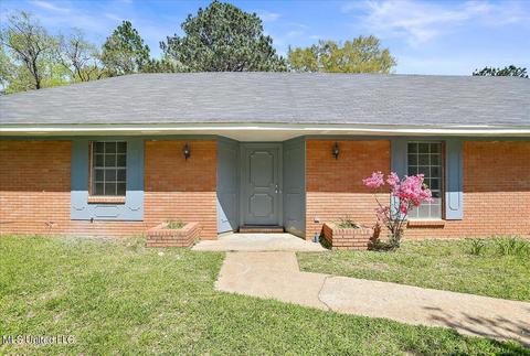312 Overlook Cir, Jackson, MS 39213 photo 4
