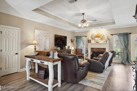 135 Pine Ridge Cir, Brandon, MS 39047 photo 4