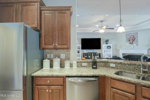 522 Dynsmore Pl, Long Beach, MS 39560 photo 13