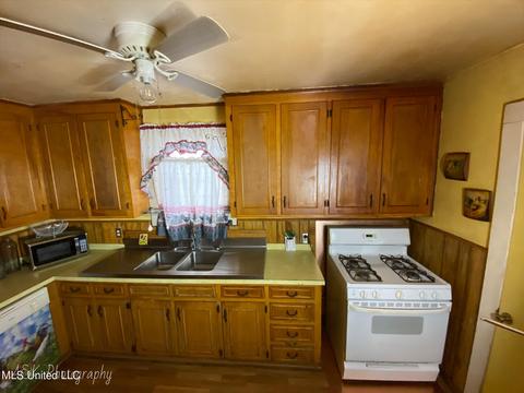 217 SE 5th Ave, Magee, MS 39111 photo 7