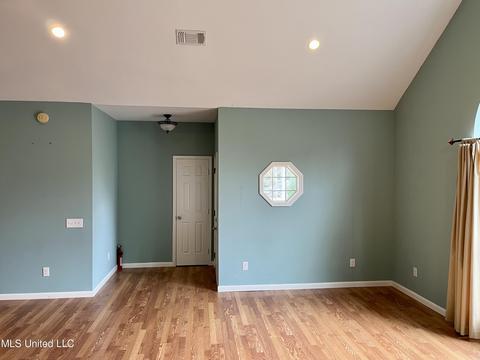 15 Rawls Rd, Perkinston, MS 39573 photo 2