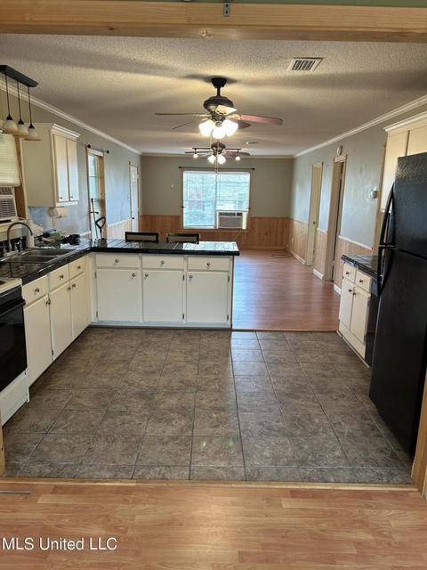223 Plum Bluff Dr, Lucedale, MS 39452 photo 6