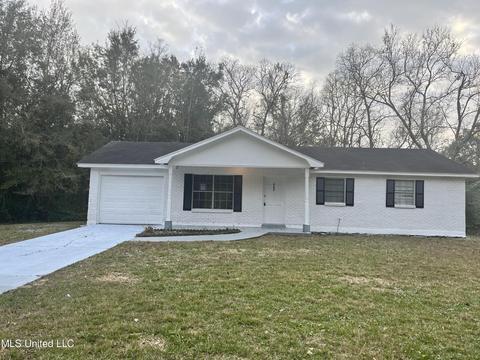 4306 Mimosa Dr, Moss Point, MS 39562 photo 1