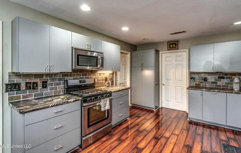 18 Robinwood Pl, Jackson, MS 39211 photo 30