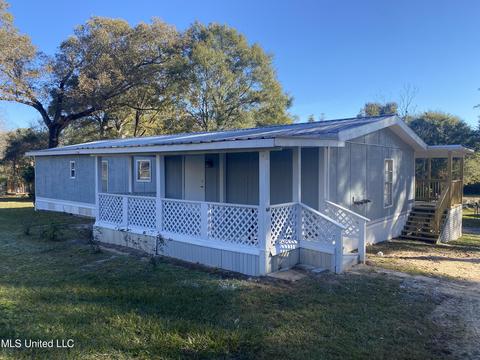 23 Murrey Rd, Wiggins, MS 39577 photo 2