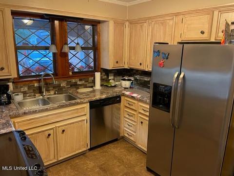 168 Oak Park Dr, Forest, MS 39074 photo 7
