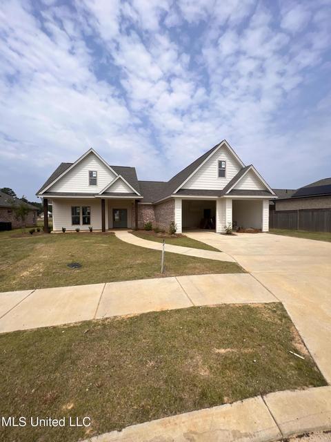 909 Brooke Ln, Brandon, MS 39042