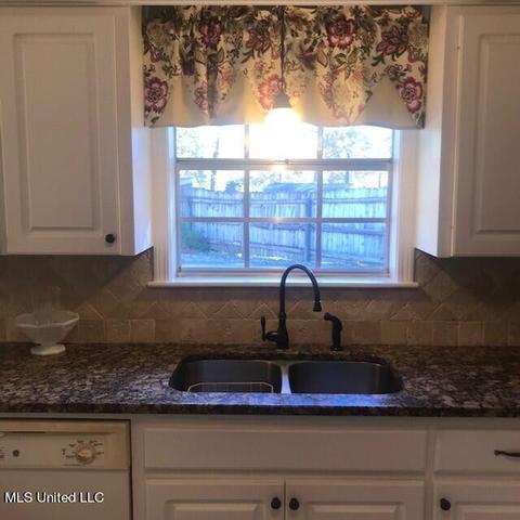 77 Glenway Pl, Brandon, MS 39042 photo 9