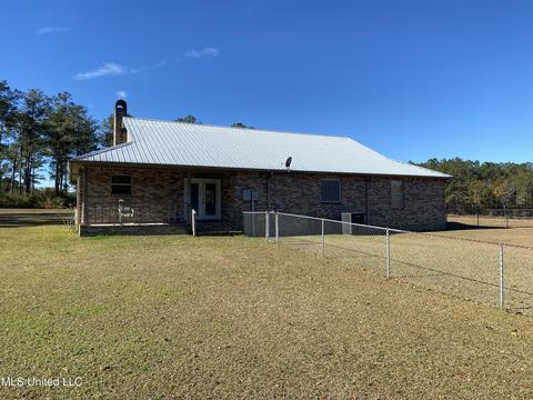 2850 Hwy 15, Wiggins, MS 39577 photo 2