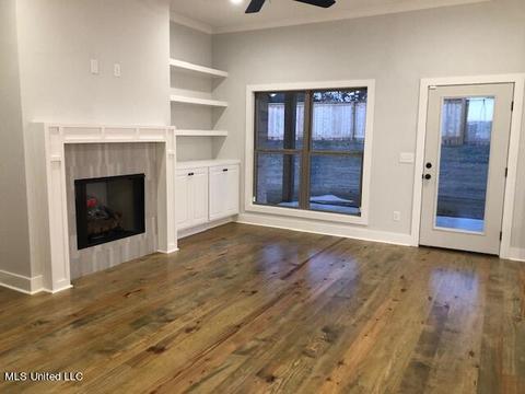 212 Baleigh Dr, Canton, MS 39046 photo 2