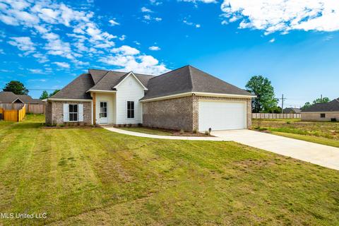 210 Baleigh Dr, Canton, MS 39046