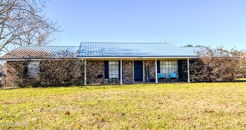 15129 Highway 613, Moss Point, MS 39562