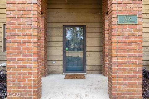 1003 W Monroe St, Grenada, MS 38901 photo 3