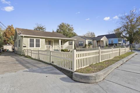 236 Bohn St, Biloxi, MS 39530 photo 2