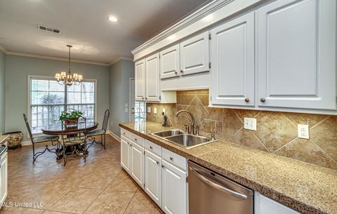 259 Azalea Ct, Brandon, MS 39047 photo 11