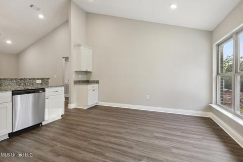 34 Cascade Cv, Perkinston, MS 39573 photo 9