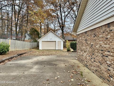 2730 Cedar Bluff Dr, Nesbit, MS 38651 photo 22