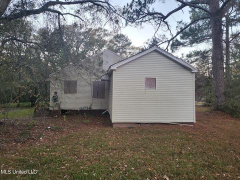 249 Grand View Cir, Jackson, MS 39212 photo 3