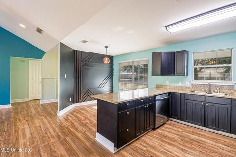 1202 Iris St, Long Beach, MS 39560 photo 3