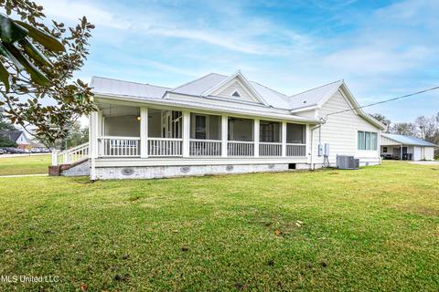 24 2nd St, Perkinston, MS 39573 photo 2