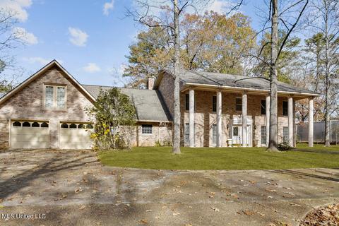 321 Warwick Rd, Clinton, MS 39056 photo 1