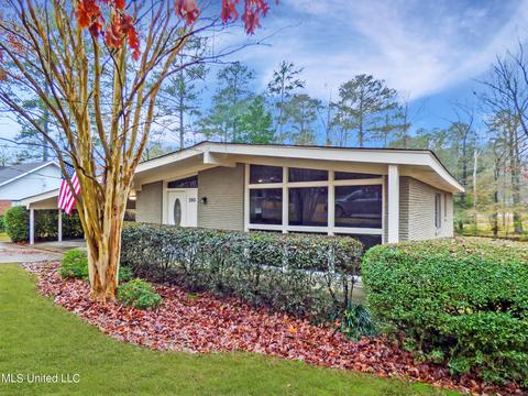 100 Star Dr, Brandon, MS 39042 photo 1