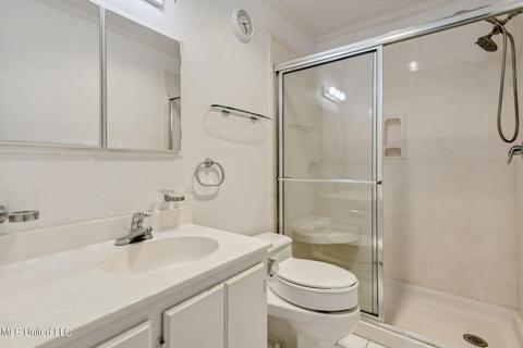 5325 Lakeview Dr, Moss Point, MS 39563 photo 24