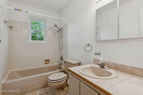 5325 Lakeview Dr, Moss Point, MS 39563 photo 22