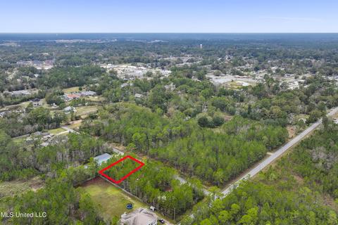 15403 Needle St, Biloxi, MS 39532 photo 4