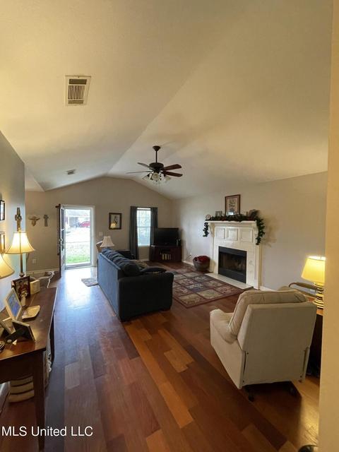 410 Mockingbird Cir, Brandon, MS 39047 photo 4