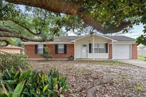 302 Saint Augustine Ave, Long Beach, MS 39560 photo 1